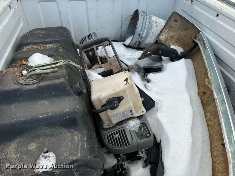 image for item EN5050 1992 GMC pickup truck