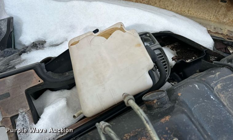 image for item EN5050 1992 GMC pickup truck