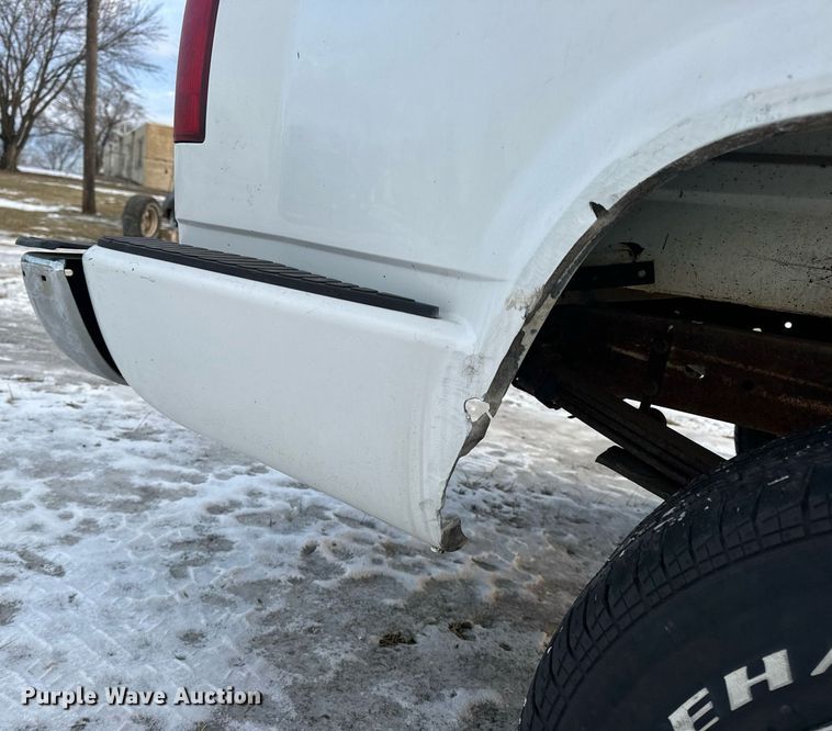 image for item EN5050 1992 GMC pickup truck