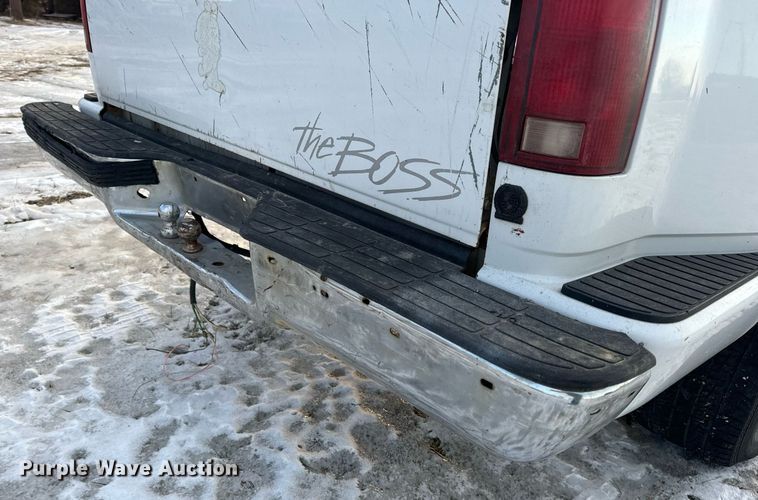 image for item EN5050 1992 GMC pickup truck