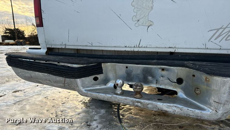 image for item EN5050 1992 GMC pickup truck