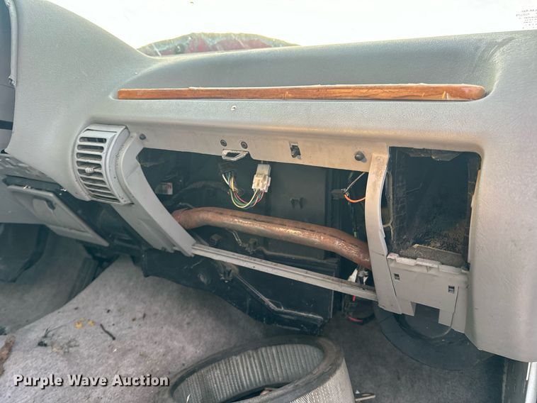 image for item EN5050 1992 GMC pickup truck