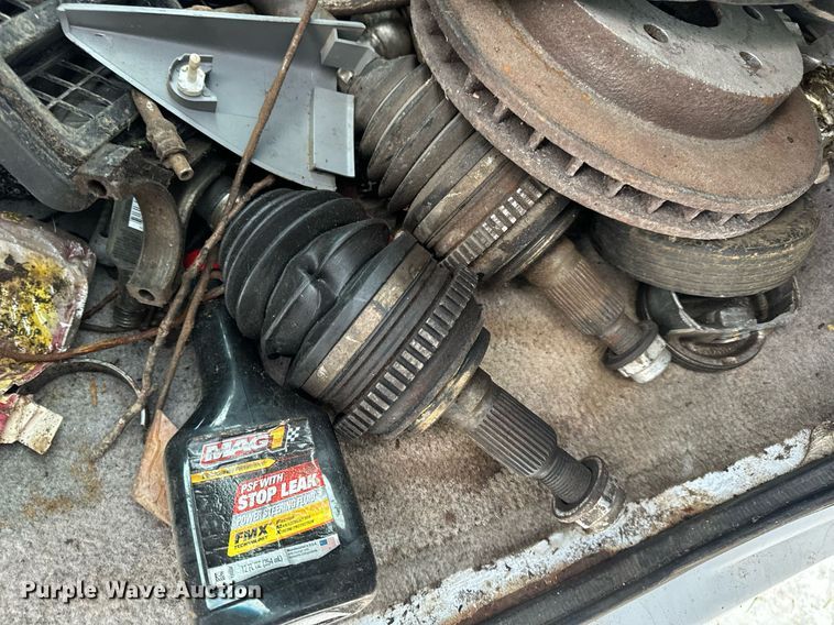 image for item EN5050 1992 GMC pickup truck