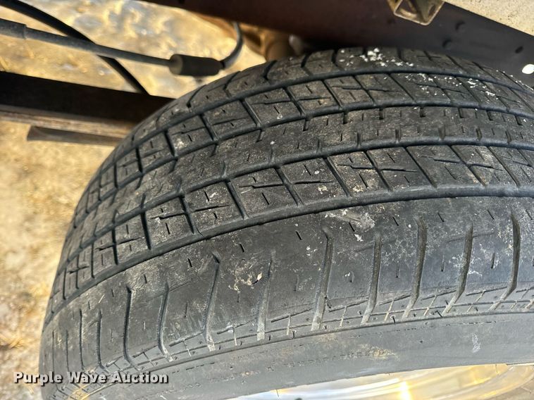 image for item EN5050 1992 GMC pickup truck