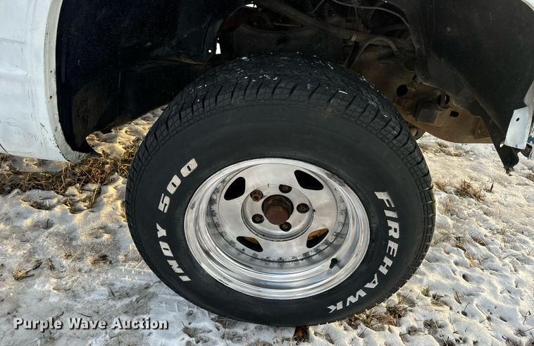 image for item EN5050 1992 GMC pickup truck