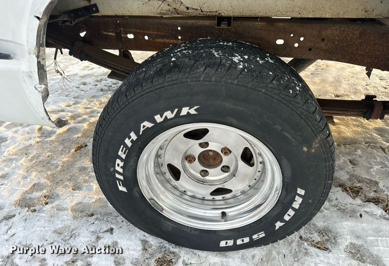 image for item EN5050 1992 GMC pickup truck