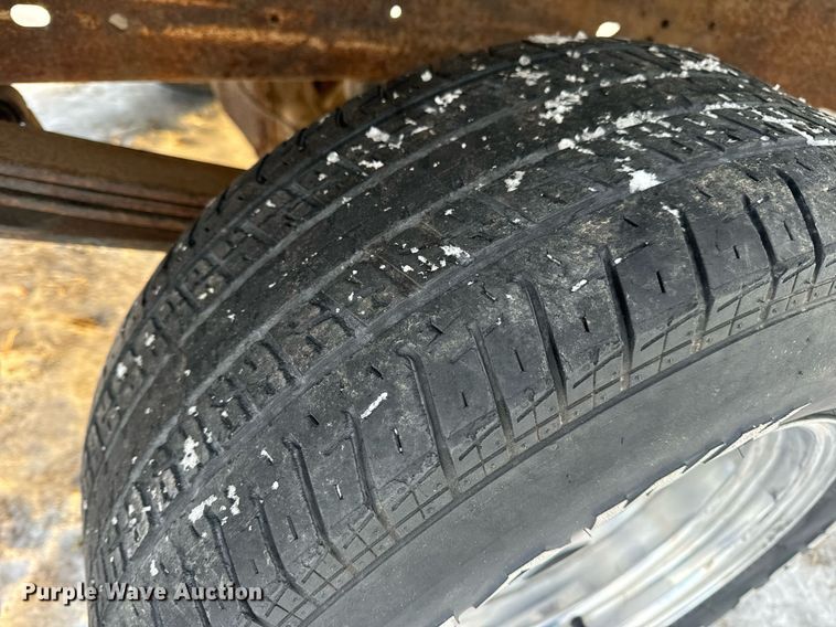 image for item EN5050 1992 GMC pickup truck