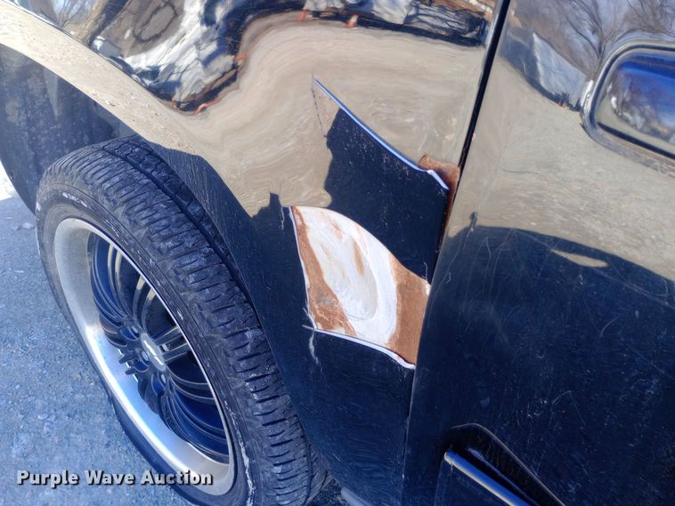 image for item EO0548 2012 Chevrolet  Avalanche Crew Cab pickup truck