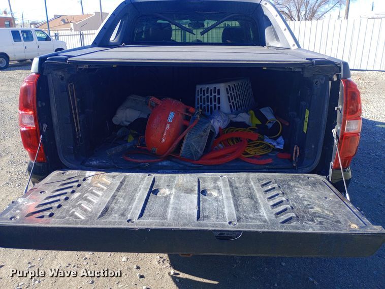 image for item EO0548 2012 Chevrolet  Avalanche Crew Cab pickup truck