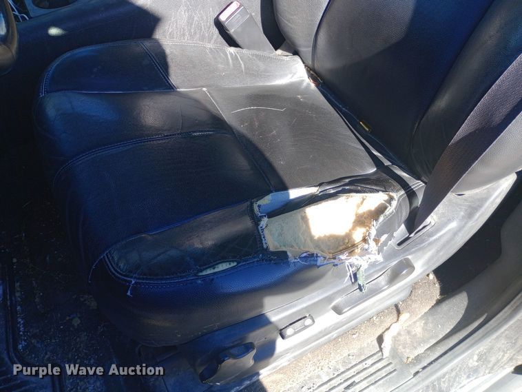 image for item EO0548 2012 Chevrolet  Avalanche Crew Cab pickup truck