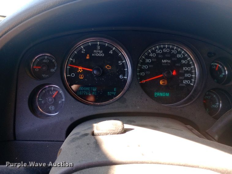 image for item EO0548 2012 Chevrolet  Avalanche Crew Cab pickup truck