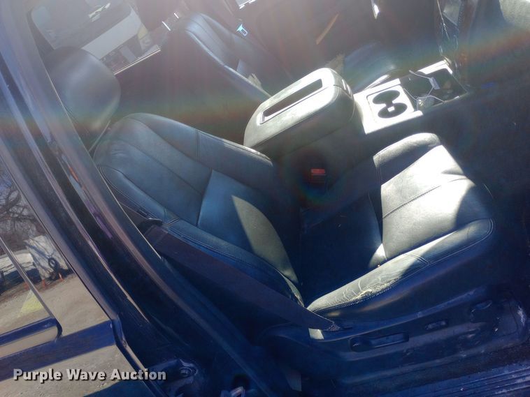 image for item EO0548 2012 Chevrolet  Avalanche Crew Cab pickup truck