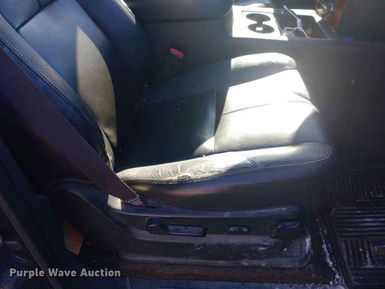 image for item EO0548 2012 Chevrolet  Avalanche Crew Cab pickup truck