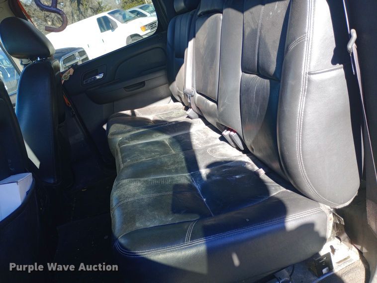 image for item EO0548 2012 Chevrolet  Avalanche Crew Cab pickup truck