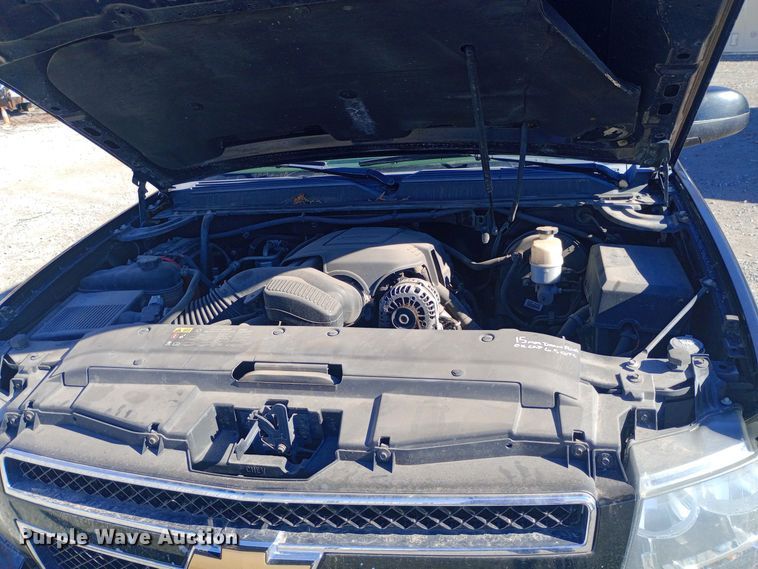 image for item EO0548 2012 Chevrolet  Avalanche Crew Cab pickup truck