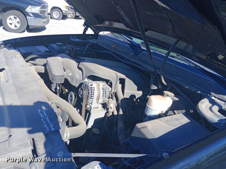 image for item EO0548 2012 Chevrolet  Avalanche Crew Cab pickup truck