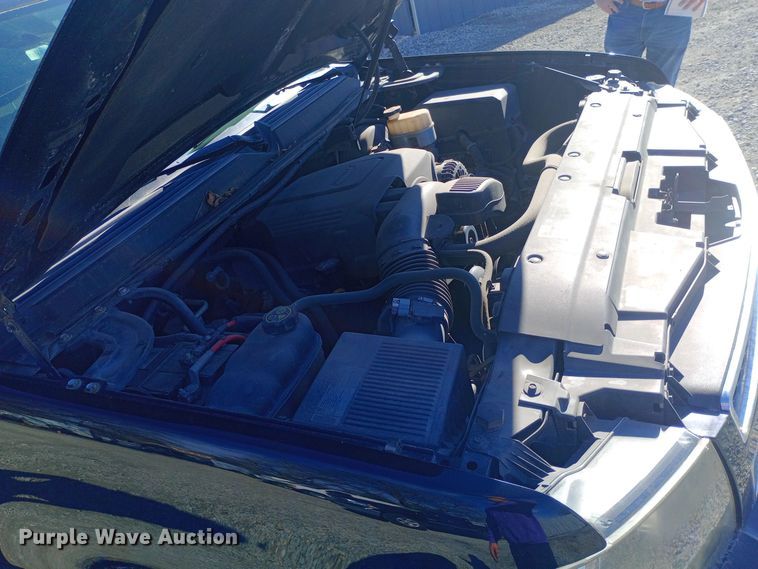 image for item EO0548 2012 Chevrolet  Avalanche Crew Cab pickup truck