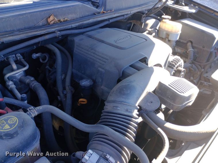 image for item EO0548 2012 Chevrolet  Avalanche Crew Cab pickup truck