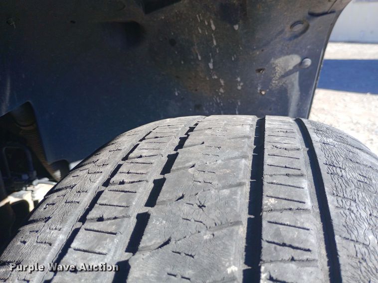 image for item EO0548 2012 Chevrolet  Avalanche Crew Cab pickup truck