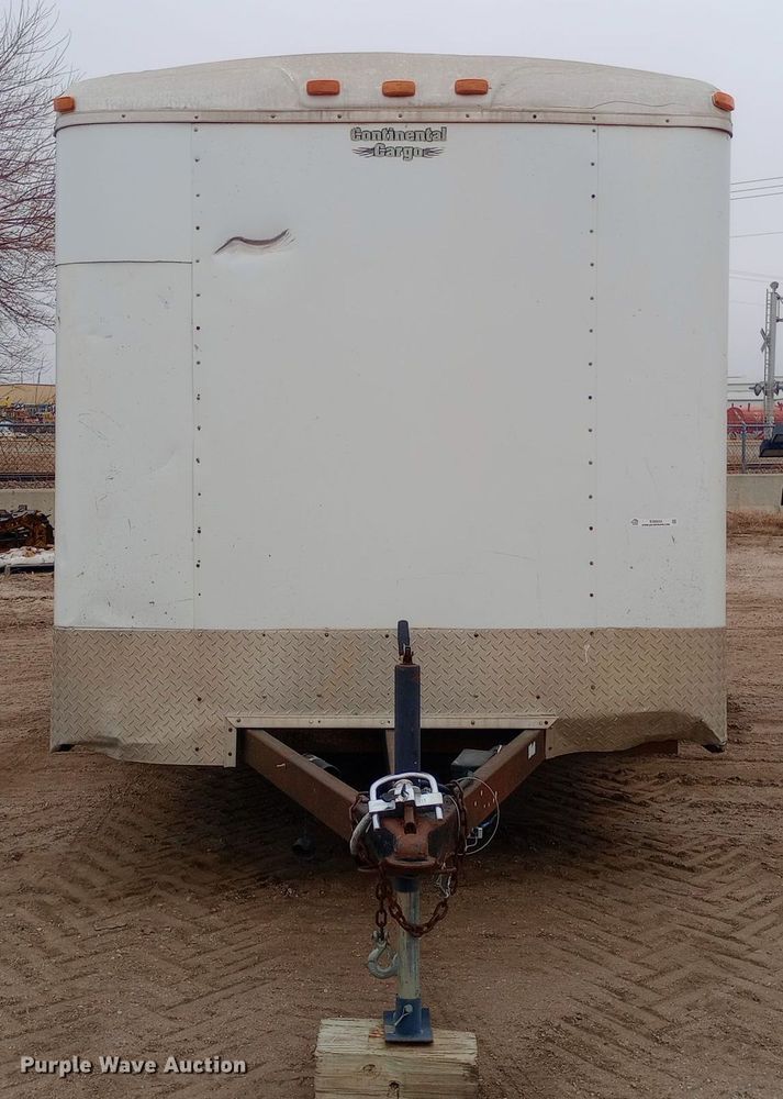 image for item EO0553 2009 Forest River Express enclosed cargo trailer