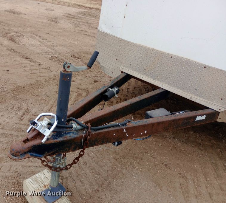 image for item EO0553 2009 Forest River Express enclosed cargo trailer