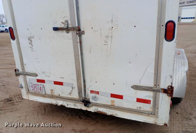 image for item EO0553 2009 Forest River Express enclosed cargo trailer