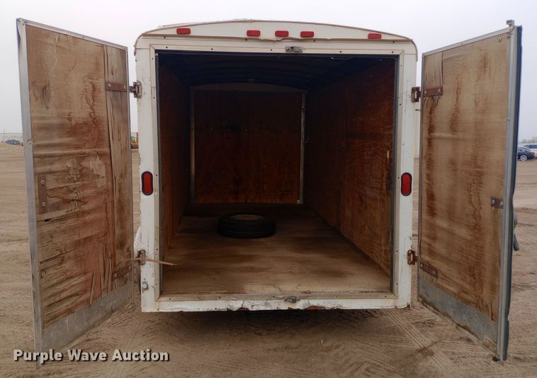 image for item EO0553 2009 Forest River Express enclosed cargo trailer
