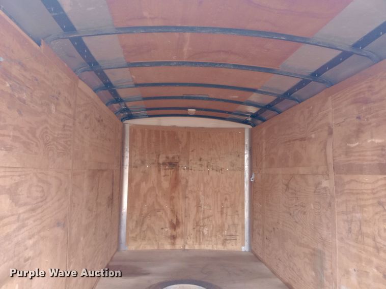 image for item EO0553 2009 Forest River Express enclosed cargo trailer