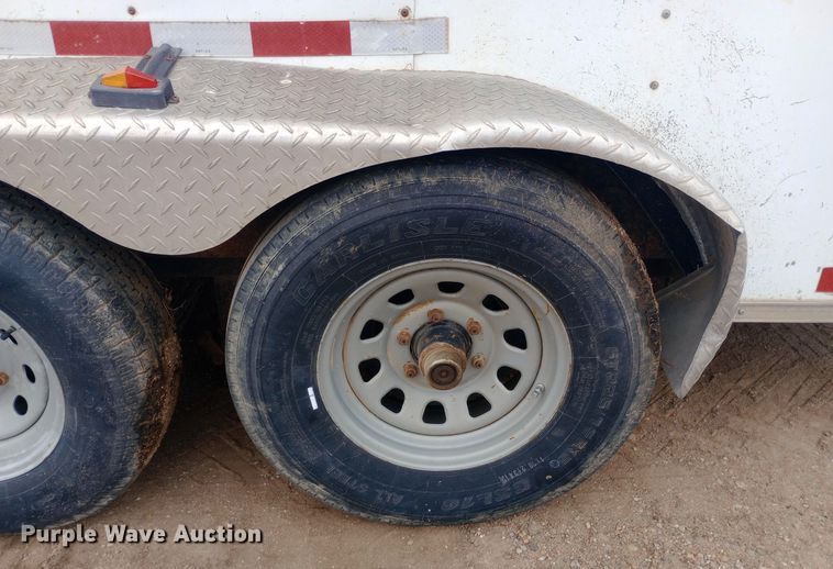 image for item EO0553 2009 Forest River Express enclosed cargo trailer