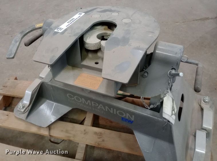 image for item EO0562 BW Companion fifth wheel hitch