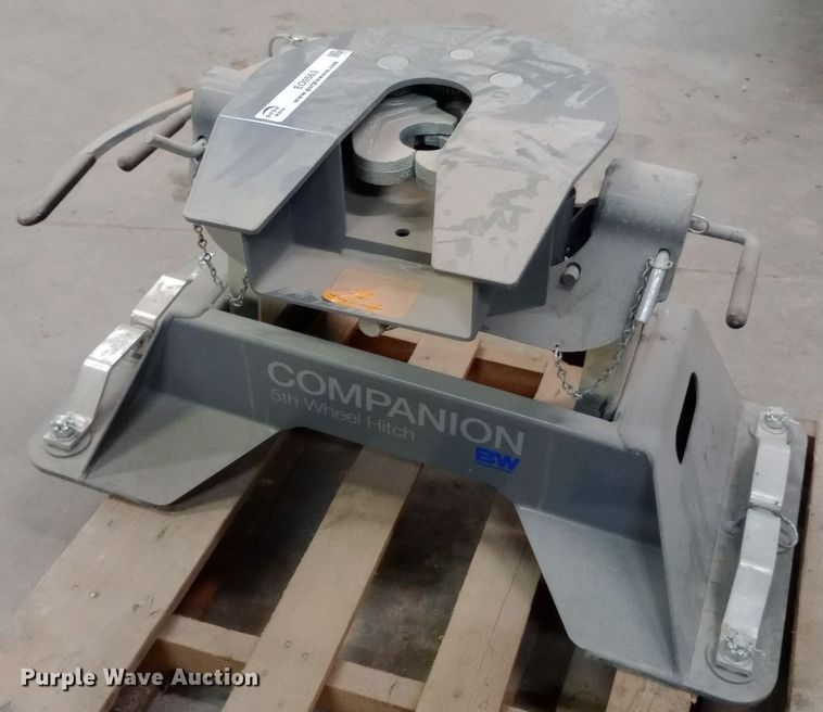 image for item EO0563 BW Companion Fifth wheel hitch