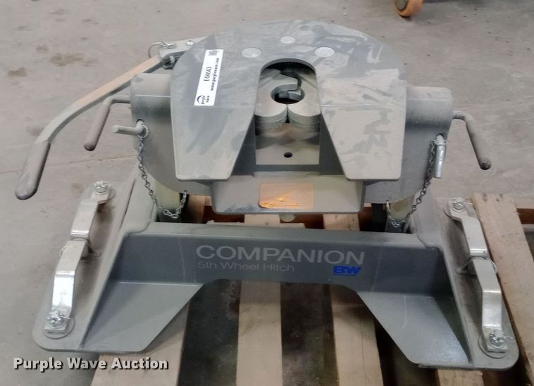 image for item EO0563 BW Companion Fifth wheel hitch