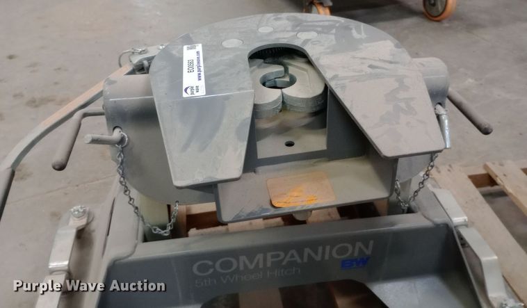 image for item EO0563 BW Companion Fifth wheel hitch