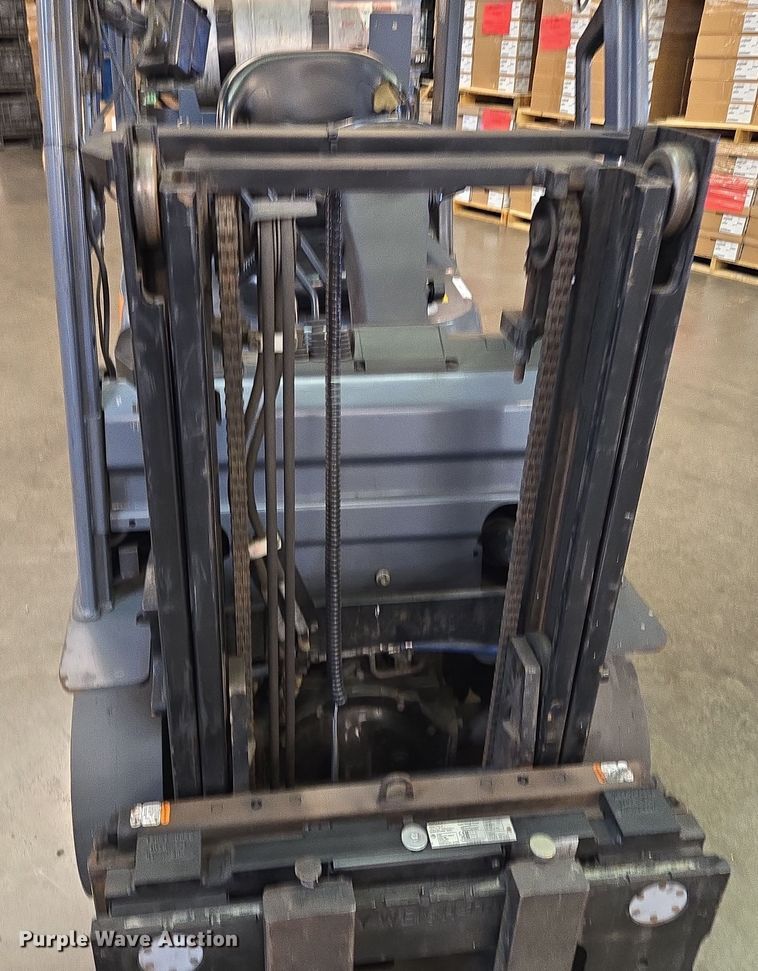 image for item EQ3907 Toyota  8FGCU25 forklift