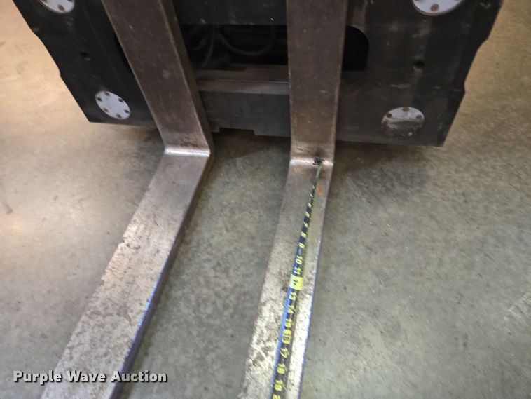 image for item EQ3907 Toyota  8FGCU25 forklift