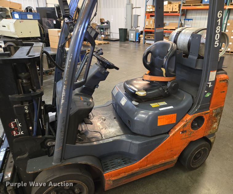 image for item EQ3907 Toyota  8FGCU25 forklift