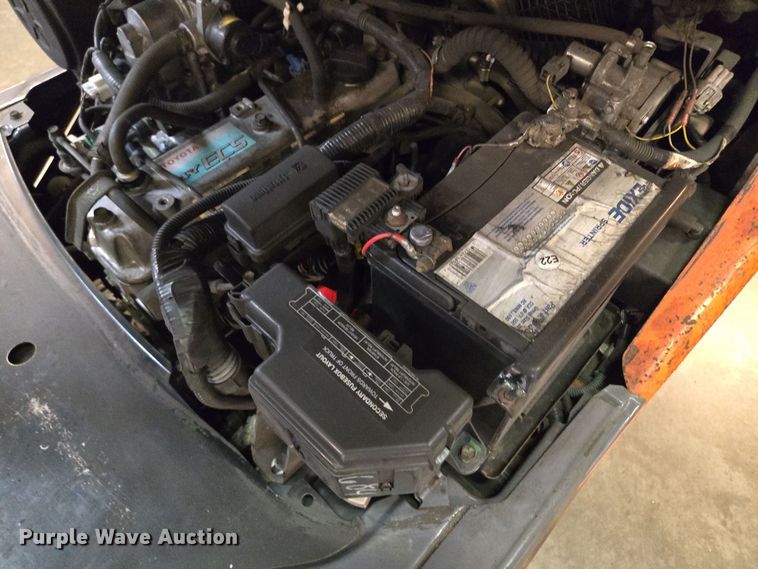 image for item EQ3907 Toyota  8FGCU25 forklift