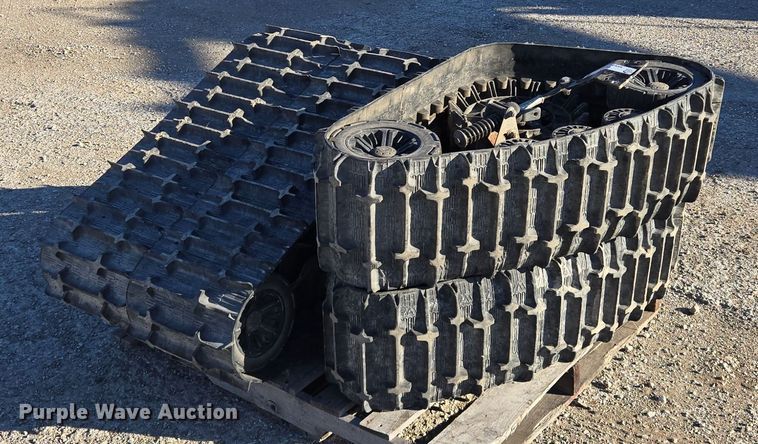 image for item EQ3909 Camso UTV 4S1  UTV tracks 