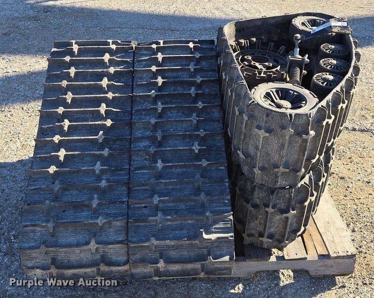 image for item EQ3909 Camso UTV 4S1  UTV tracks 