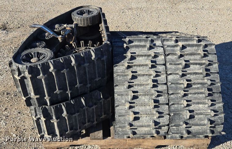 image for item EQ3909 Camso UTV 4S1  UTV tracks 