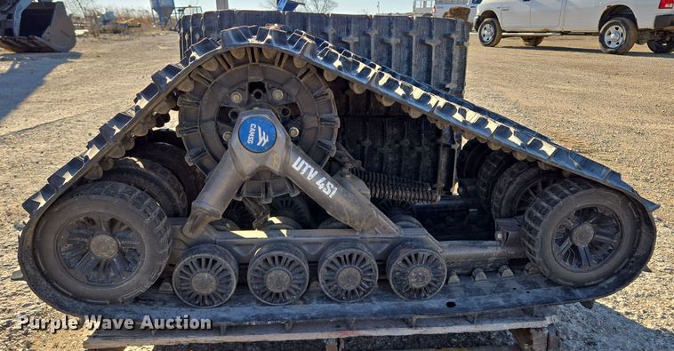 image for item EQ3909 Camso UTV 4S1  UTV tracks 