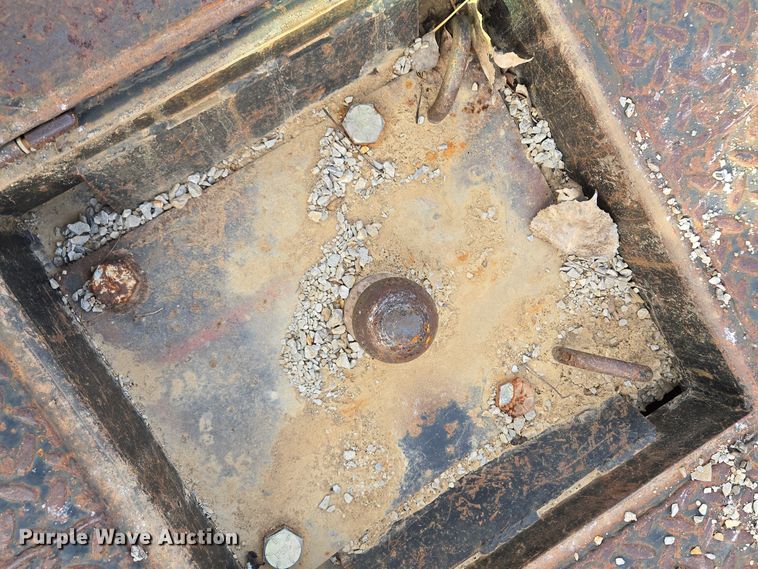 image for item EQ3942 1994 GMC Topkick C6500 dump flatbed truck