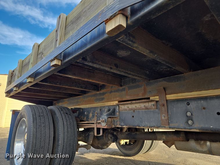 image for item EQ3942 1994 GMC Topkick C6500 dump flatbed truck