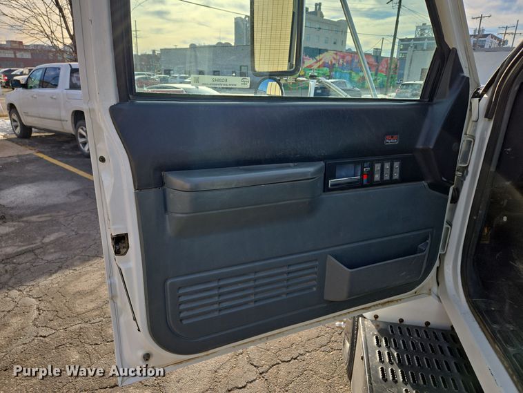 image for item EQ3942 1994 GMC Topkick C6500 dump flatbed truck