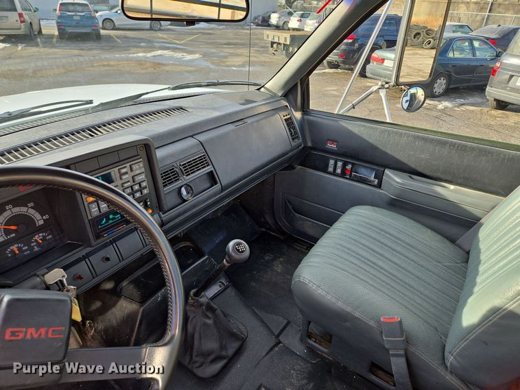 image for item EQ3942 1994 GMC Topkick C6500 dump flatbed truck