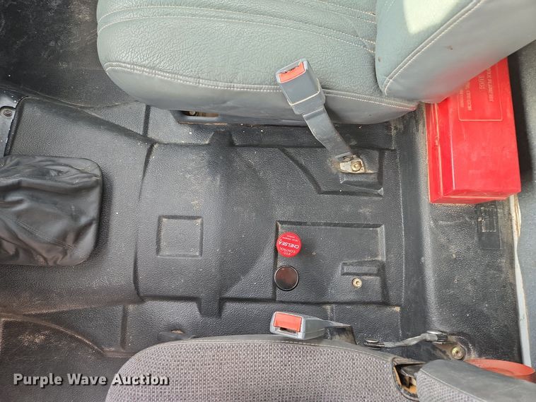 image for item EQ3942 1994 GMC Topkick C6500 dump flatbed truck