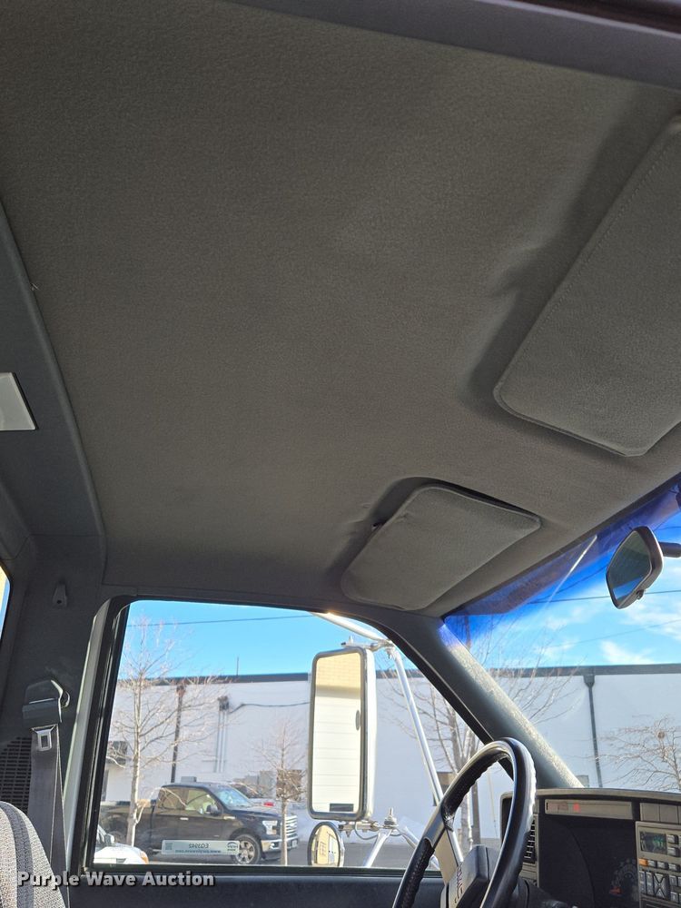 image for item EQ3942 1994 GMC Topkick C6500 dump flatbed truck