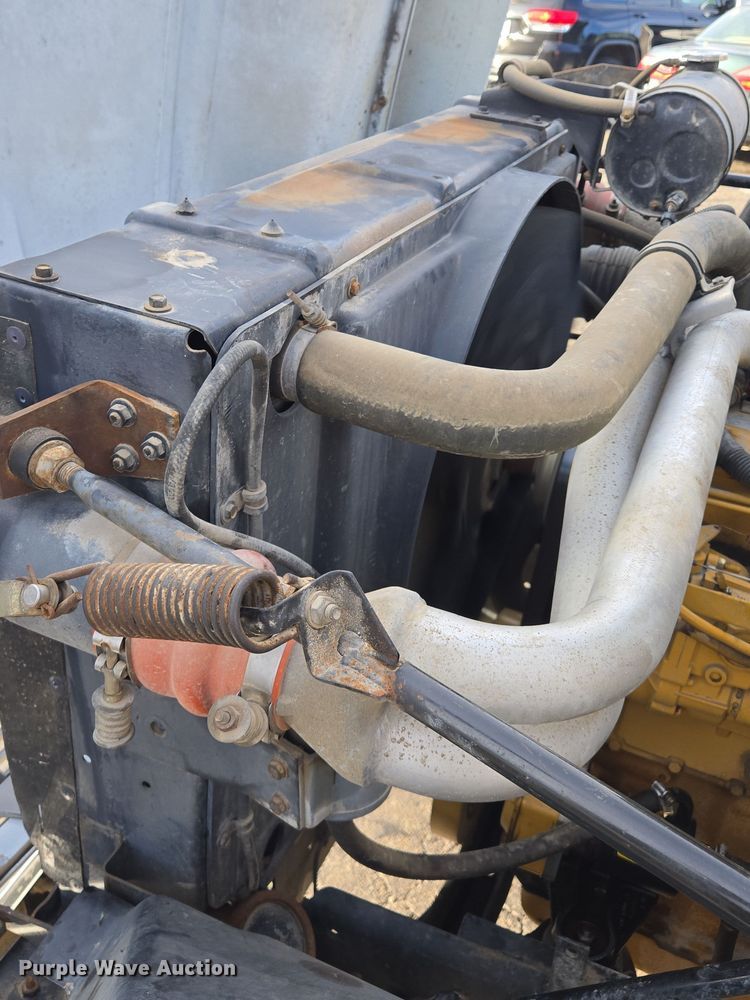 image for item EQ3942 1994 GMC Topkick C6500 dump flatbed truck