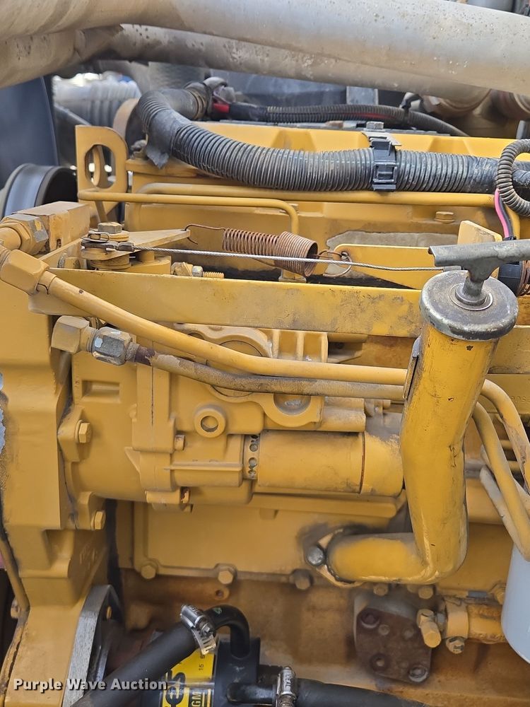 image for item EQ3942 1994 GMC Topkick C6500 dump flatbed truck