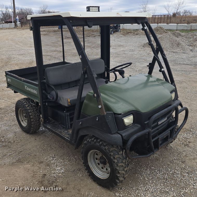 image for item EQ3953 2003 Kawasaki Mule utility vehicle